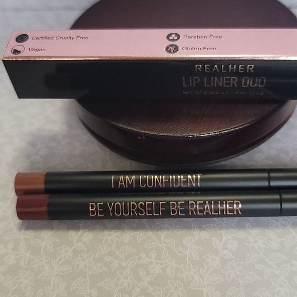 Realher Lip Liner Duo - I am Confident & Be Yourself Be Realher - Picture 8 of 11